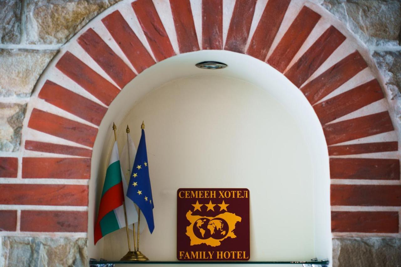 Dionis Hotel Varna Buitenkant foto