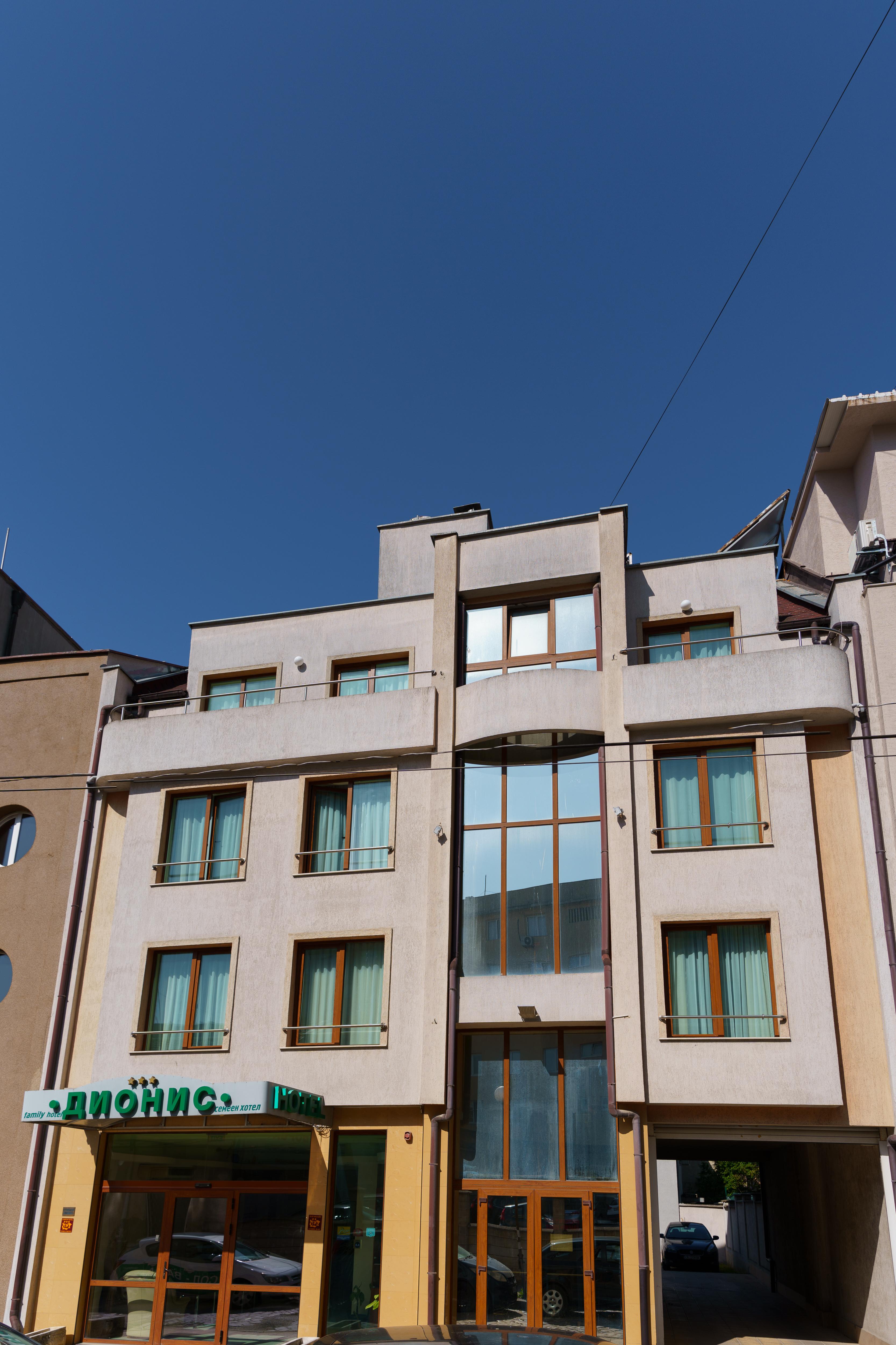 Dionis Hotel Varna Buitenkant foto