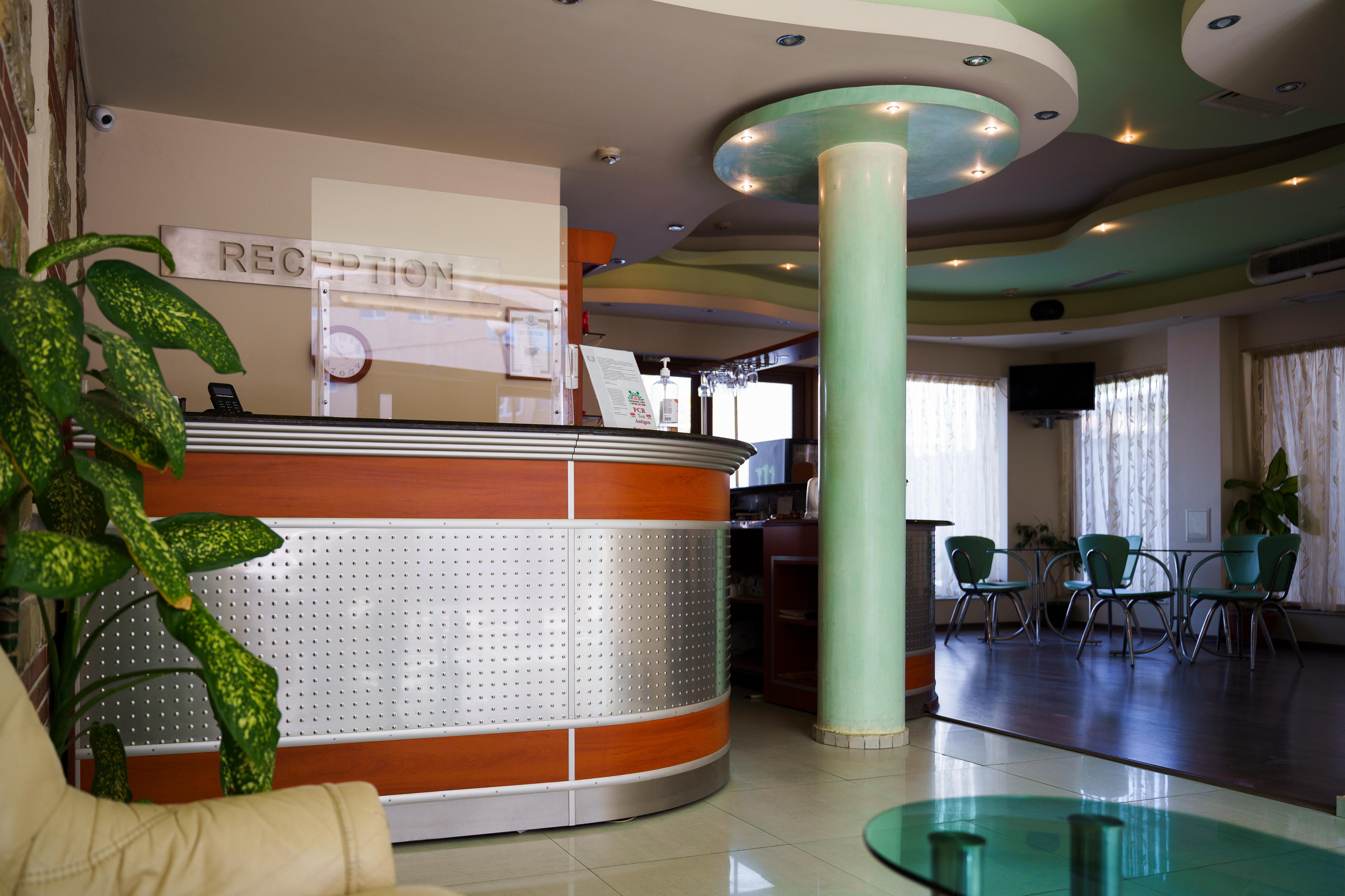 Dionis Hotel Varna Buitenkant foto