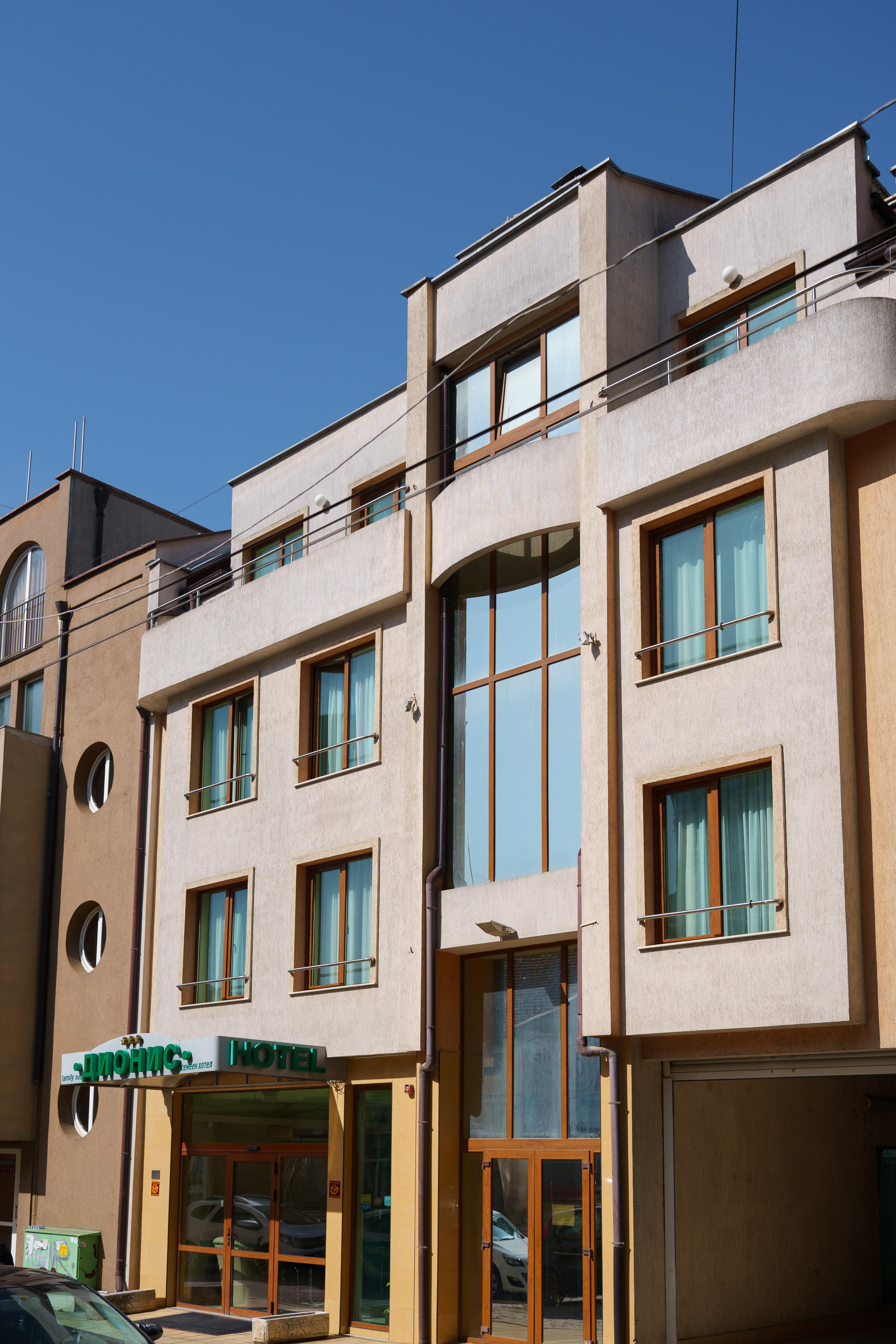 Dionis Hotel Varna Buitenkant foto