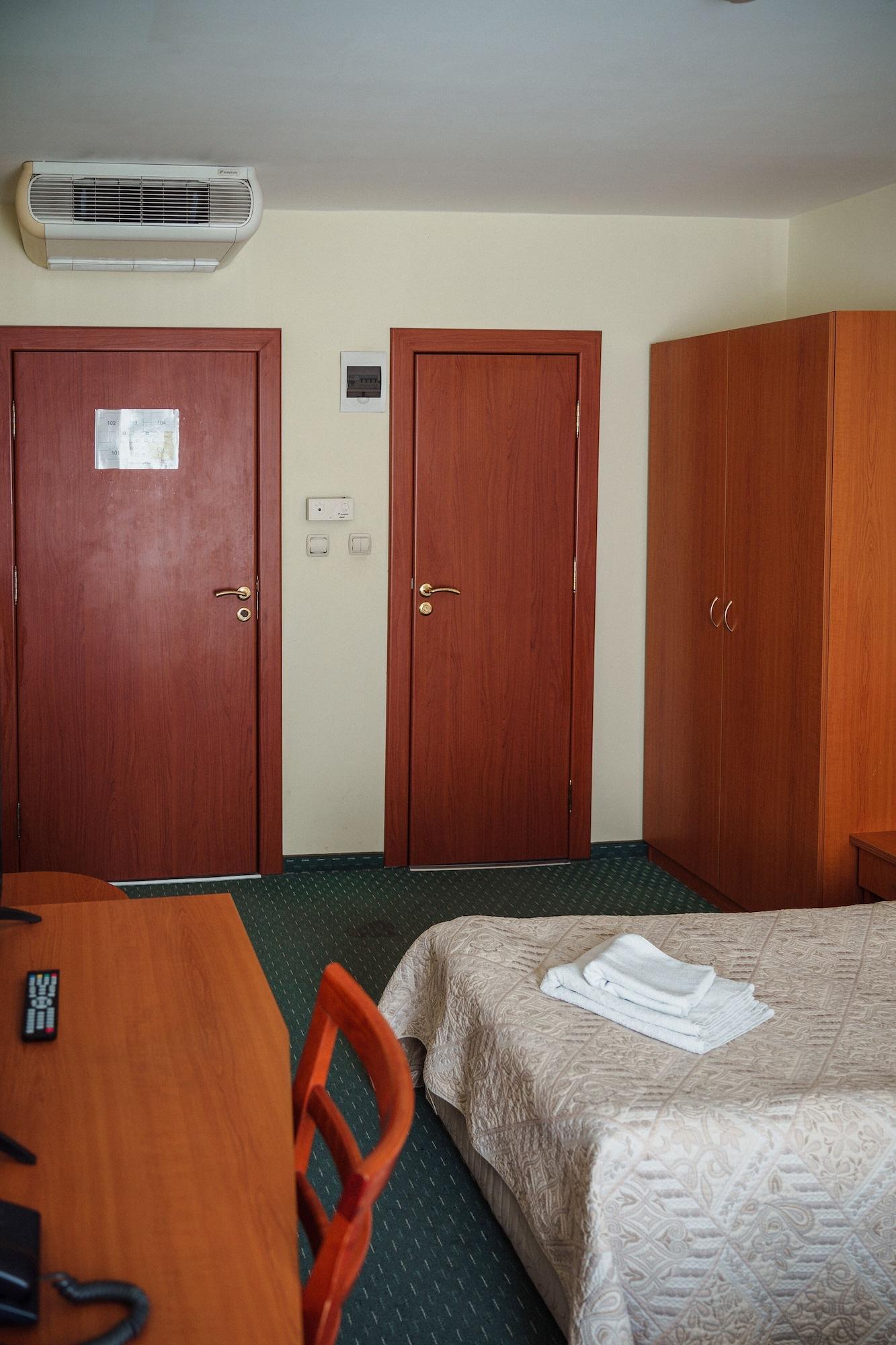 Dionis Hotel Varna Buitenkant foto
